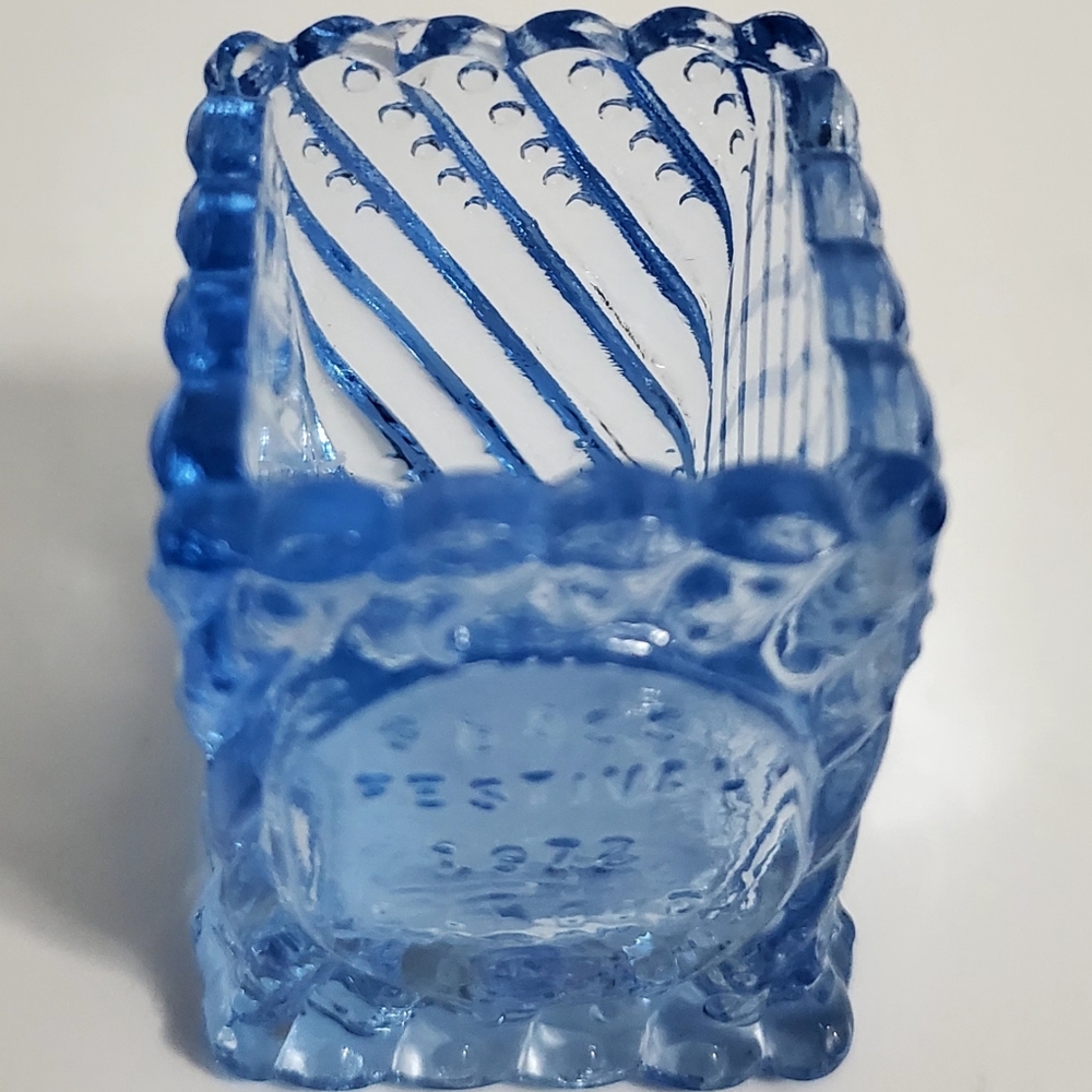 1972 St. Clair Glass Light Blue Art Glass Festival Souvenir Toothpick Holder - Picture 12 of 13